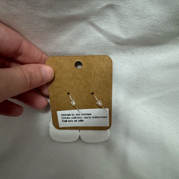 Handmade Red Bow Hello Kitty Earrings - Picture 4 of 7